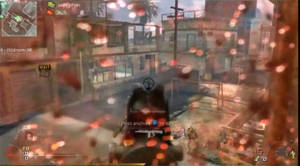 Call of Duty-spelen presenterar skada genom varierand grad av blod på skärmen.